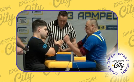 Два срібла на Кубку України з параармрестлінгу у спортсмена зі Стебника Івана Товарницького
