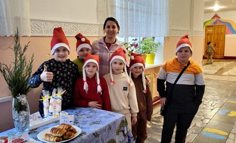 Колектив переяславської гімназії за два "Вчительських ярмарки" зібрав понад 28 тисяч для ЗСУ