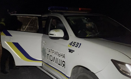 Опівночі охоронець хостела викликав поліцію, щоб відвезли додому п'яного чоловіка