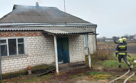 На Переяславщині сталася пожежа: загорівся димар у будинку