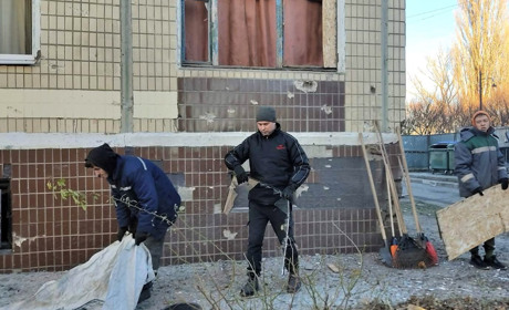 Нікополь продовжує боротьбу за благоустрій попри обстріли
