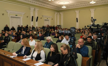У Чернігові звільнили секретаря міської ради та призначили тимчасового виконувача обов'язків
