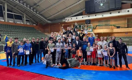 Тріумф южненських борців: місто приймало масштабний різдвяний турнір