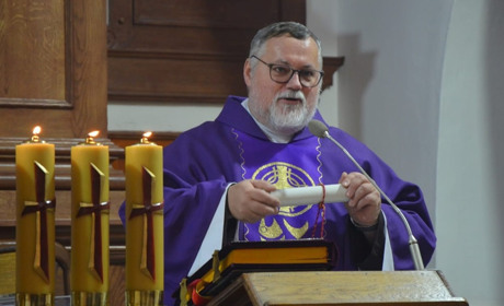 Христос рождається! Славімо Його! Різдвяне привітання настоятеля римо-католицької парафії