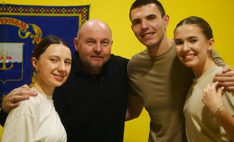 «Усі їхали з України, а ми — в Україну»: родина переселенців відкрила пекарню в Хмельницькому