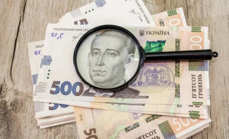 Мінімальна зарплата у 2025 році: що зміниться і чому “на руки” отримуватимуть менше?