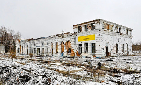 У місті-привиді Попасна нині намагаються вижити близько 250 людей. Їх стало менше на півсотні