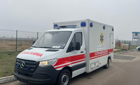 Чернігівщина отримала дві реанімації на колесах від ВООЗ