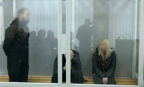 Трьох обвинувачених у розстрілі сім’ї на Менщині засудили до довічного ув’язнення