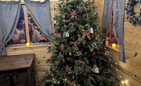 Святковий Старокостянтинів: як прикрасили місто до новорічно-різдвяних свят напередодні 2025