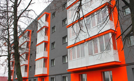 У Тростянці завершили відбудову п’ятиповерхового будинку на Благовіщенській