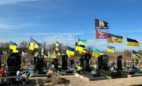 На кладовищах Южненської громади наведуть лад: що планує зробити міська влада