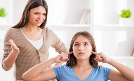 Підліткова криза: що робити батькам