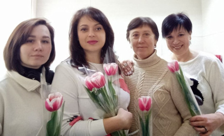 Про логопедію, грибні справи, гавайські танці та надію: історія перезавантаження первомайчанки