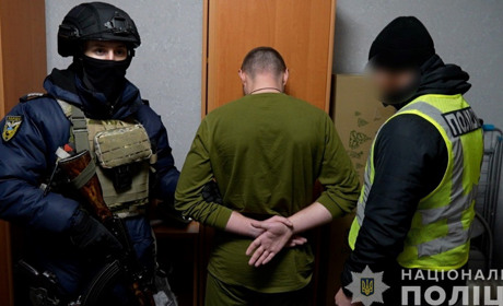 Видавав себе за спецпризначенця: на Сумщині шахрай видурив у волонтерів понад 4 мільйони гривень
