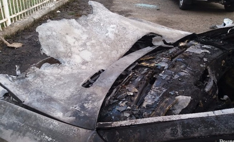СБУ викрила злочинну групу, яка підпалювала автомобілі ЗСУ в Херсоні
