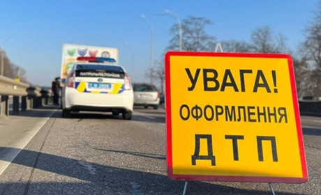 На Переяславщині водійка авто Lanos в'їхала у Ford: хроніка поліції
