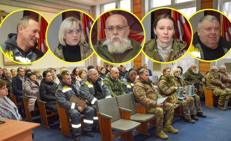У Переяславі добровольців місцевого ДФТГ і працівників ДТЕК відзначили подяками до Дня Соборності