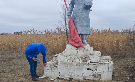 Окупаційний губернатор Херсонщини Сальдо обіцяє відновити пам’ятники Другої світової війни