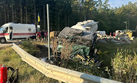 Водія вантажівки, який вʼїхав у блокпост, судитимуть за смертельну аварію — чоловік вини не визнає