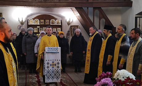 Спільна молитва духовенства за Україну лунала у храмі Пресвятої Трійці