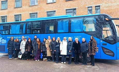 Всесвітній день боротьби з раком: до Фастова завітали фахівці «Містечка здоров’я»