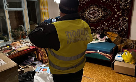 У Глухові поліція розслідує обставини смерті матері та 8-місячної дитини
