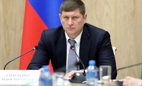 СБУ оголосила підозру очільнику окупаційної адміністрації Херсонщини Андрію Алєксєєнку