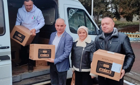Зарядні станції, обігрівачі, аптечки отримали пункти незламності