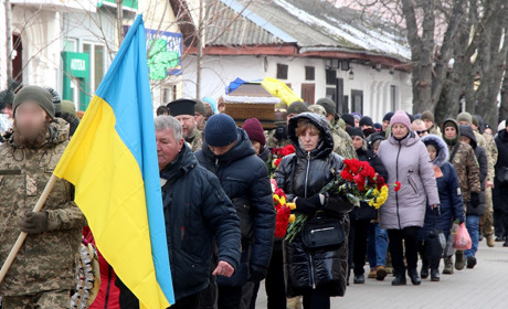 У Ніжині прощалися із загиблим захисником Вячеславом Кречиком