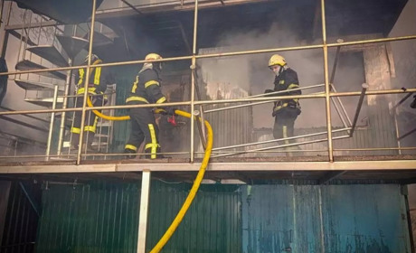 У Сичавці на території причалу згоріли чотири будівлі (ФОТО)