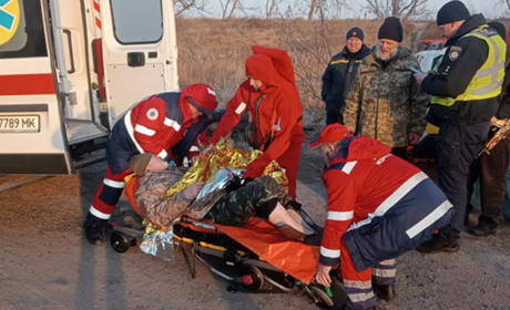 На Фастівщині рятувальники витягли з води чоловіка