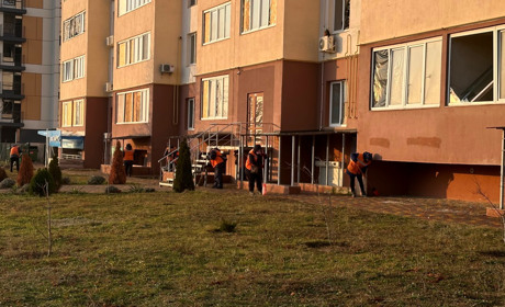 Від уламків до чистої території: хто і як прибирав наслідки обстрілу у Південному (ФОТО)