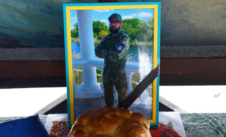 Нікополь попрощався із загиблим захисником Максимом Лебедем