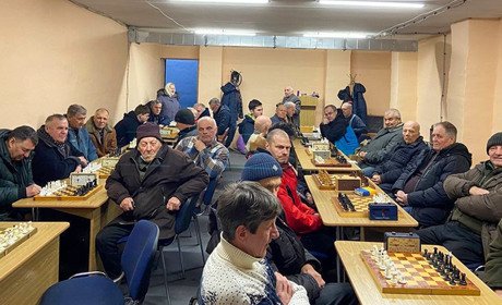 Шаховий турнір пам'яті загиблих Захисників України у Ржищеві: змагалися 35 шахістів