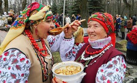 Масниця 2025 в Україні: головні страви, обряди та як святкуватиме Переяславщина
