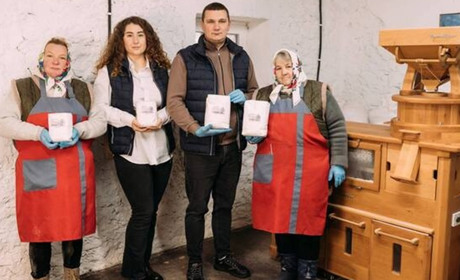 На Старокостянтинівщині подружжя відроджує млин та повертає до життя традиції млинарства