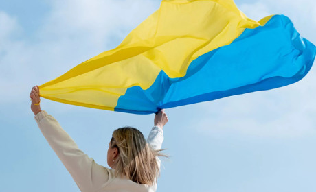 Три роки війни в історіях південноукраїнців: біженки, переселенок, військового, волонтерки