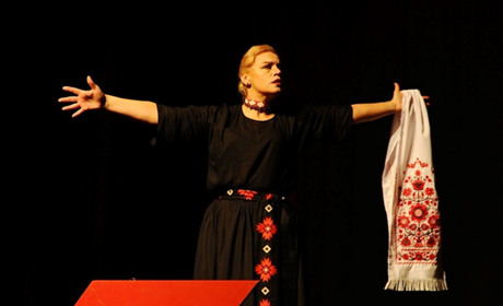 У Гадячі відбулася вистава-дослідження "ПЧІЛКА"