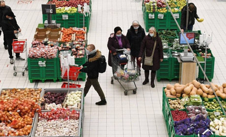 Жителі Мелітополя потерпають від захмарних цін на окупованих територіях