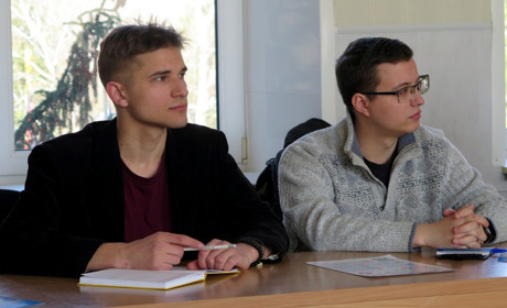 У Жовтих Водах стартувало стажування молоді в міськраді: фото