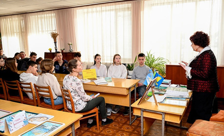 Зустріч у Центральній бібліотеці в Кагарлику у Всесвітній день письменника