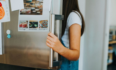 Оригінальні ідеї, куди перенести магніти з холодильника