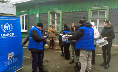 Волонтери передали допомогу жителям Есманьської громади, чиї оселі постраждали від атак рф