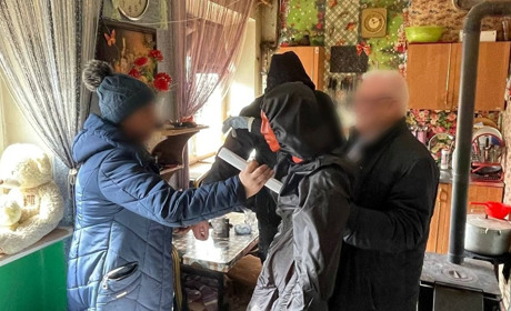 На тимчасово окупованій частині Волноваського району жінка вбила співмешканця