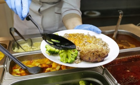 Для дітей загиблих захисників з Южненської громади забезпечать безкоштовне харчування