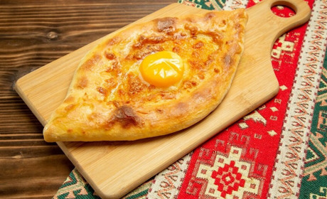 Хачапурі в домашніх умовах: прості рецепти для кожного