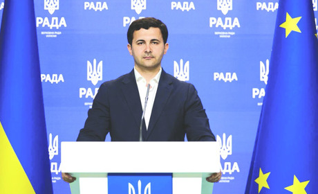 Максим Заремський зареєстрував законопроекти, котрі мають забезпечити благополуччя жителів 202 в.о.