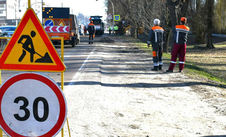 У Ніжині стартував поточний ремонт доріг