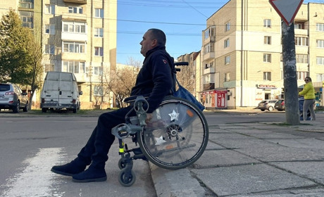 Де вони: стрияни на кріслах колісних? Моніторимо безбар'єрність у сусідній громаді